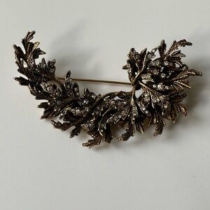 VTG Schrager Pin Brooch
